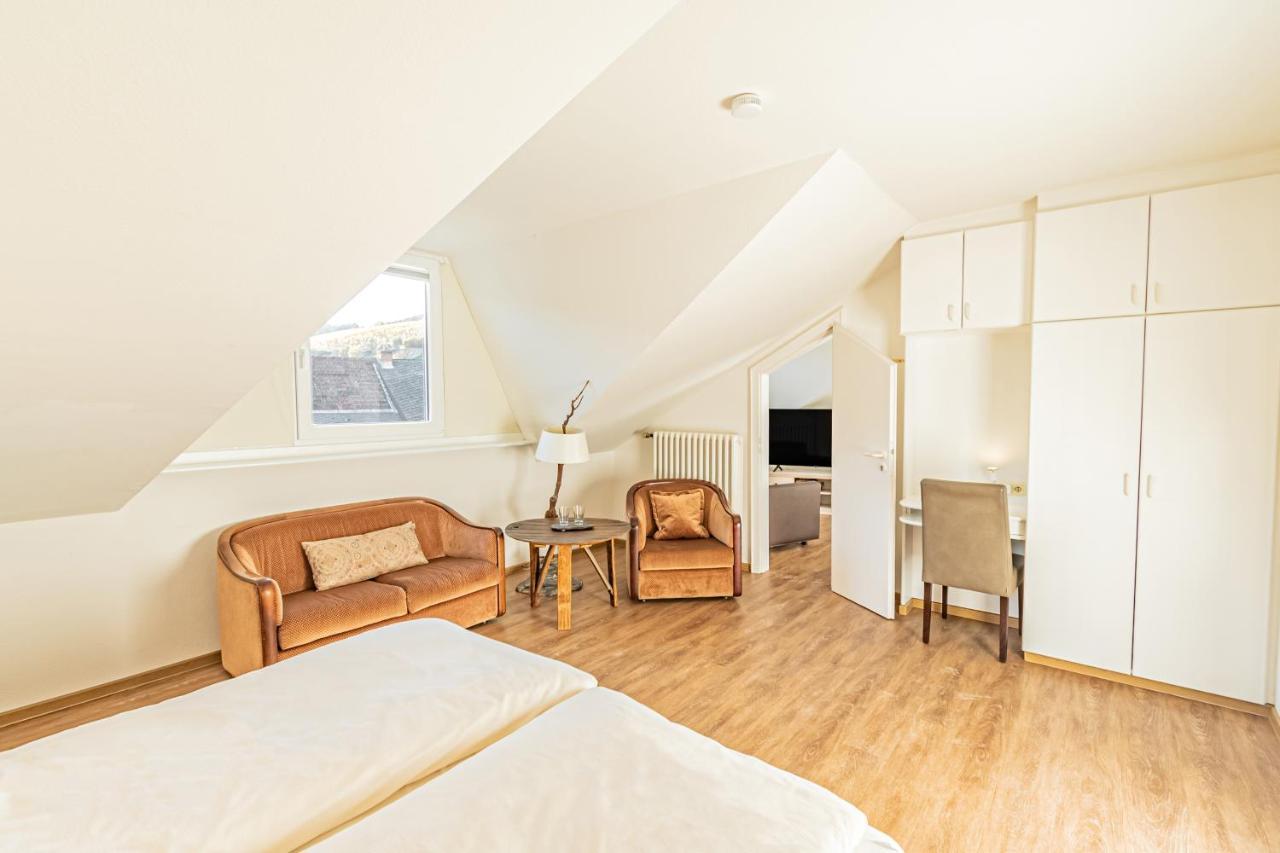 Weinhotel Ayler Kupp Kültér fotó